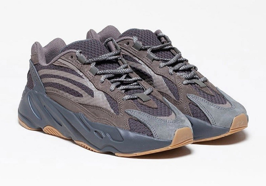 Adidas yeezy 700 v2 geode shop brown running shoes
