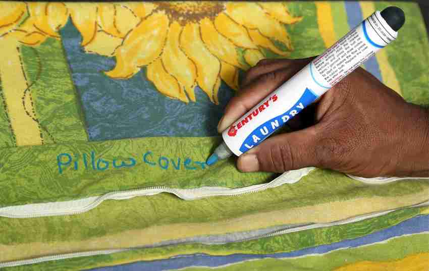 Flipkart.com | CENTURY Laundry Marker-Permanent (Pack of 1 Pc) - Fabric Marker