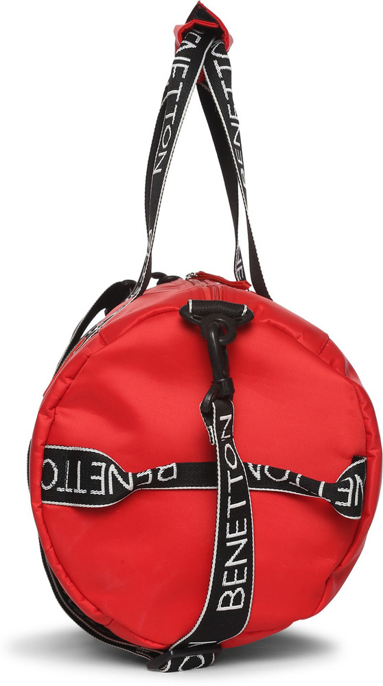 Benetton gym bag hdfc best sale