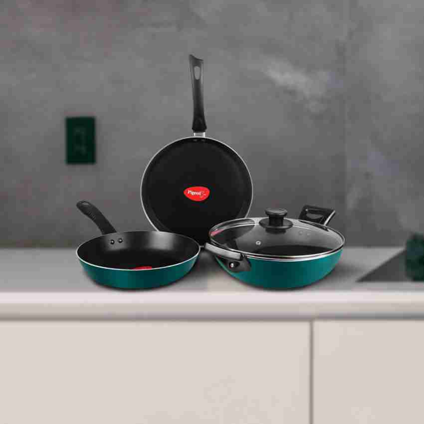 Buy Pigeon Master Chef Non-Stick Coated Cookware Set (Aluminium, 4 -  Piece),Black Online at Best Prices in India - JioMart.