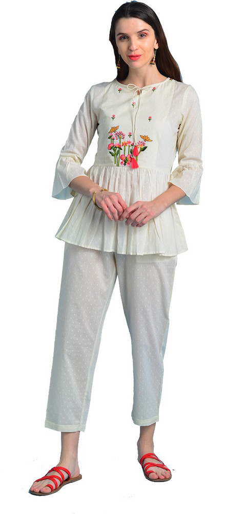 Craftsvilla clothing deals