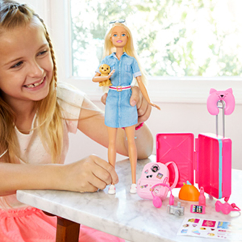Travel set barbie 2025