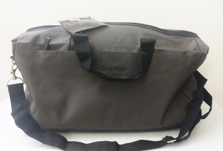 Calvin klein duffle online bag grey