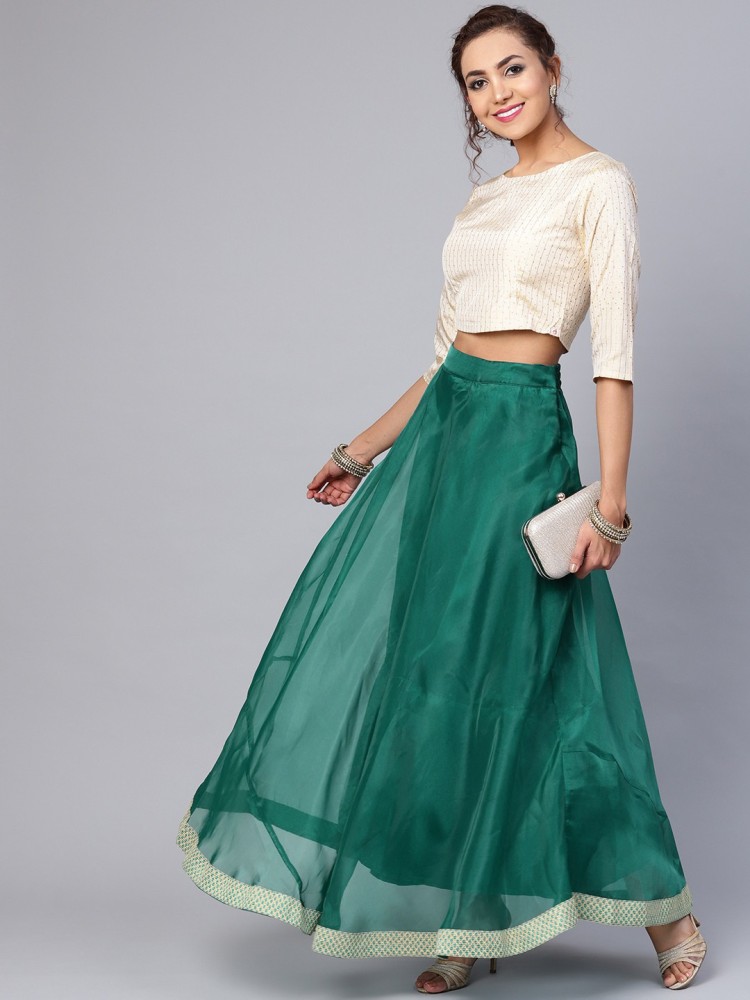 green skirt how to wear for the holidays  See Anna Jane  Fashion Green  skirt Style