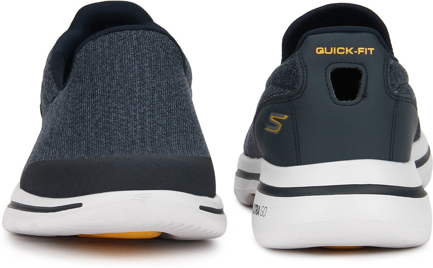 55503 skechers