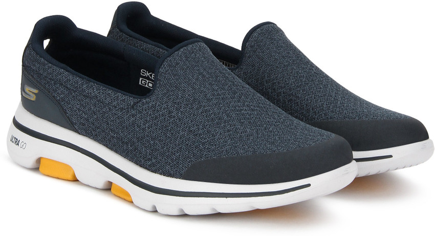 55503 skechers