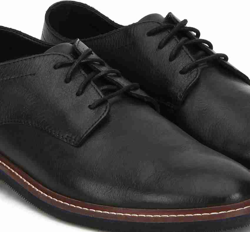 Clarks dezmin clearance