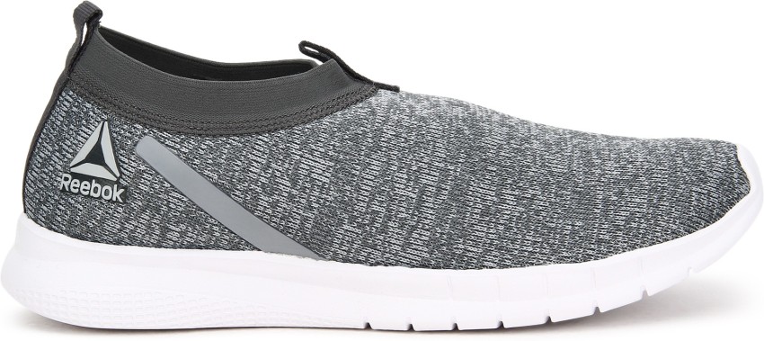 Reebok men's delta deals slip on running shoes