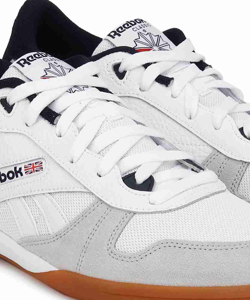 Reebok unphased pro store trainers in white