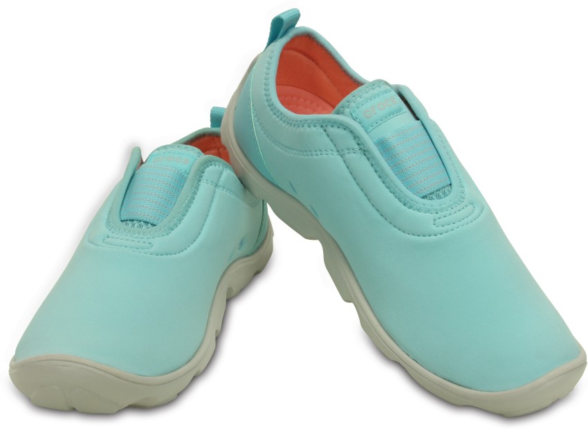 Crocs women's walking discount shoes