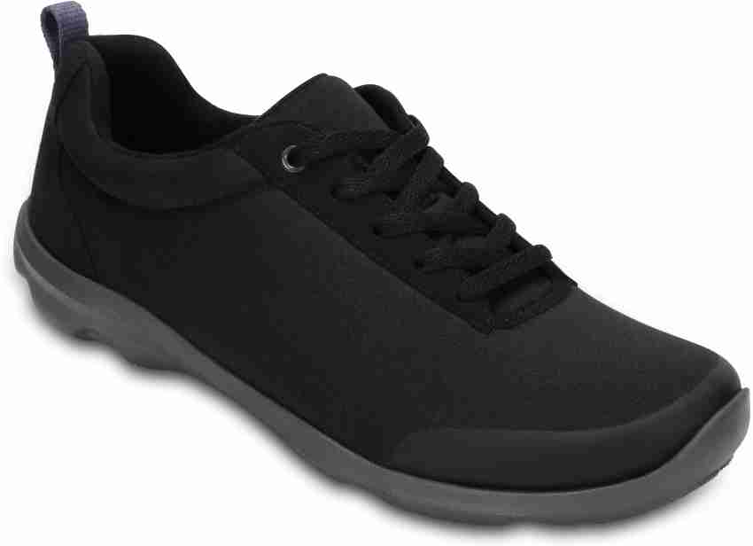 Crocs busy day stretch hotsell lace up