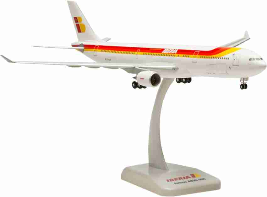 Very Rare)1:200 Hogan Wings LATAM Cargo B767-300F ABS Model With Stand