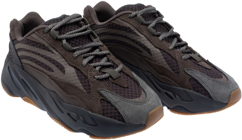 Yeezy 700 v2 price in india discount