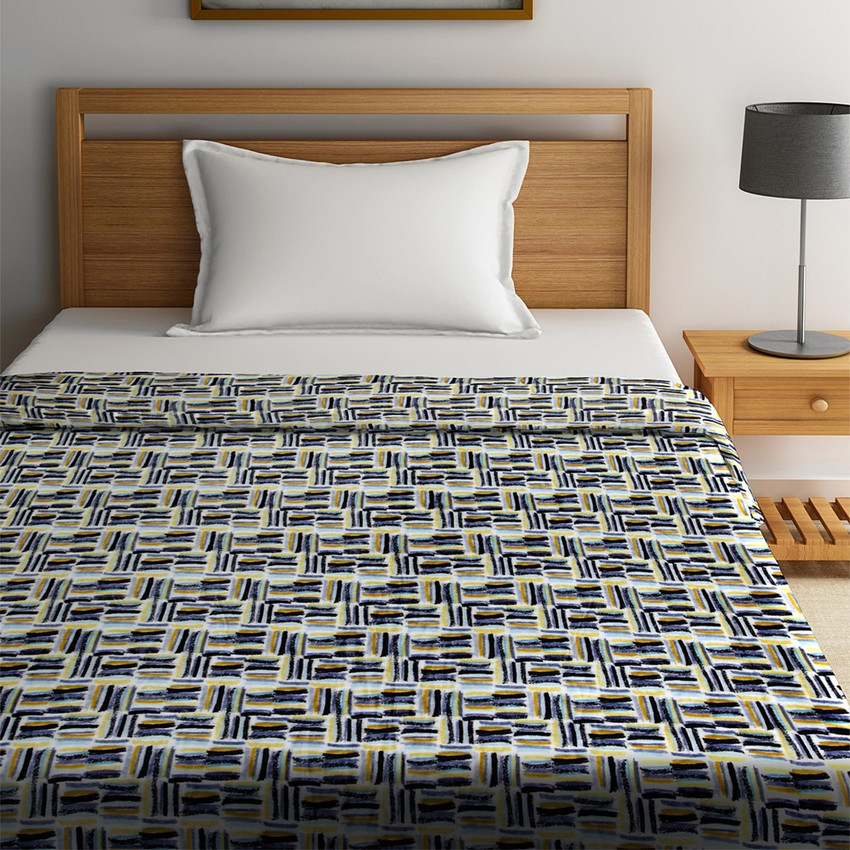 PORTICO NEW YORK Printed Single Coral Blanket for Mild Winter