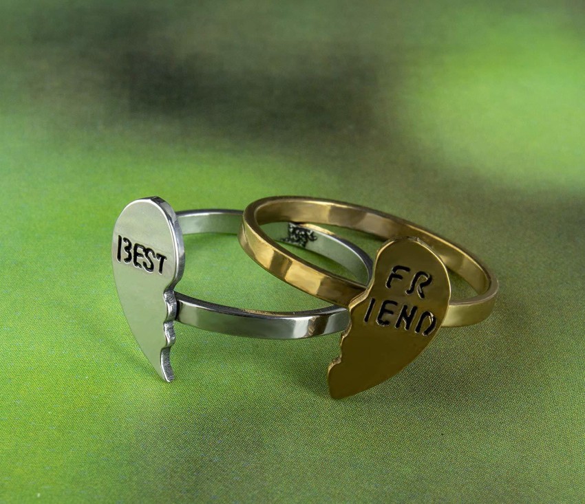 Trio deals friendship rings