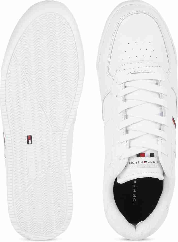 Tommy hilfiger deals lightweight leather sneaker