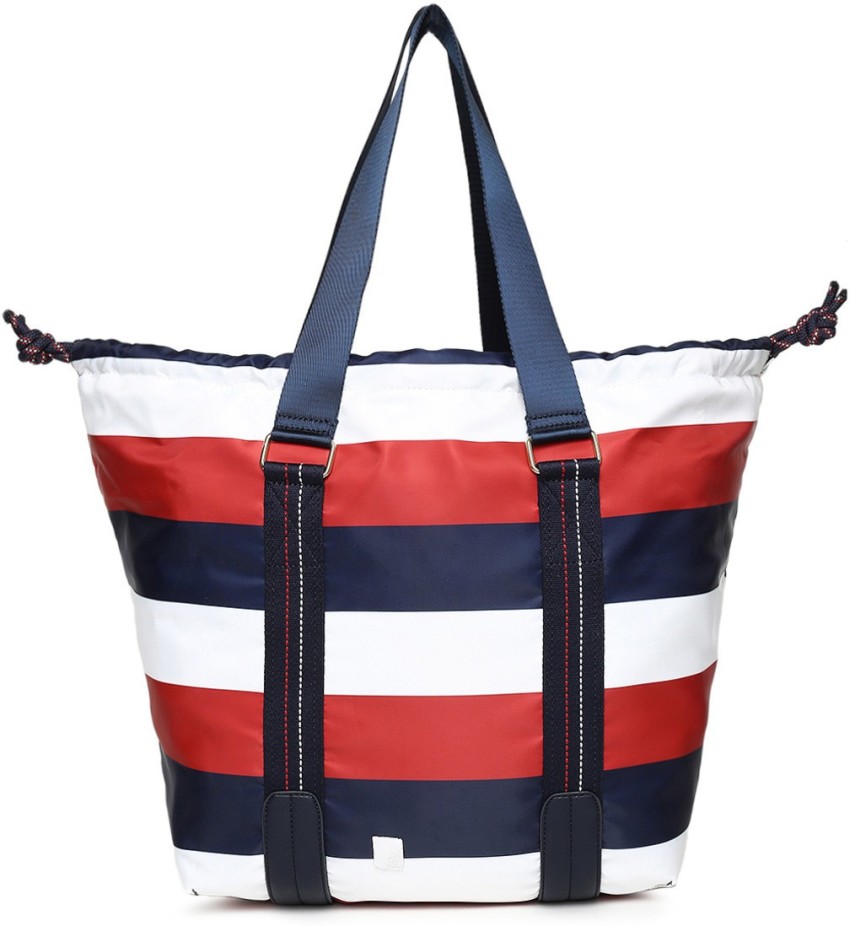 Tommy hilfiger handbags on sale flipkart