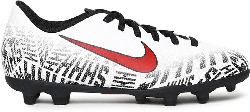 Nike football hot sale shoes flipkart