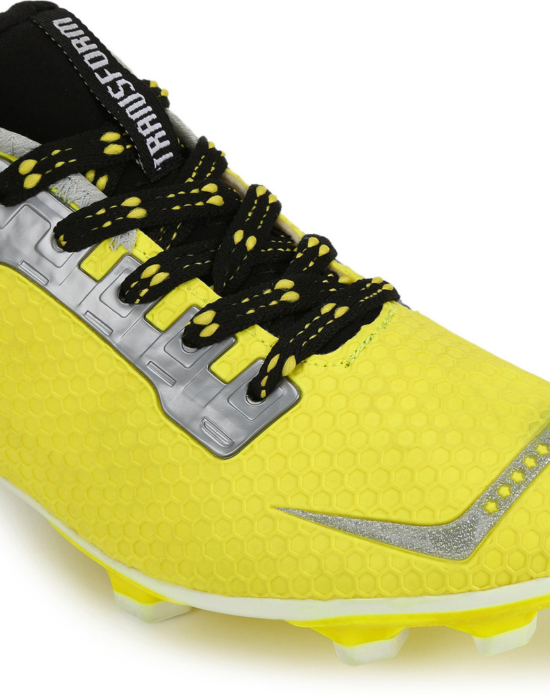 T90 football shoes deals price in india