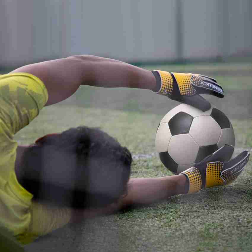 Flipkart football gloves sales