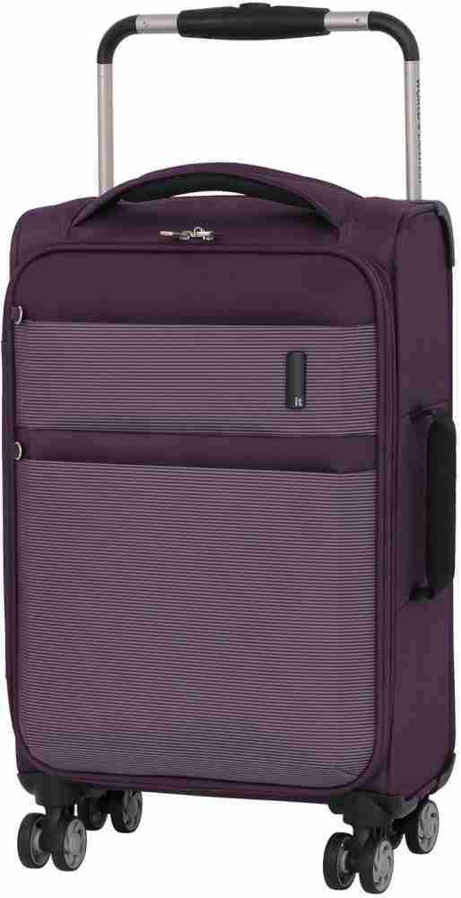 It Luggage Debonair Polyester Softsided Cabin Suitcase 4 Wheels 22 inch