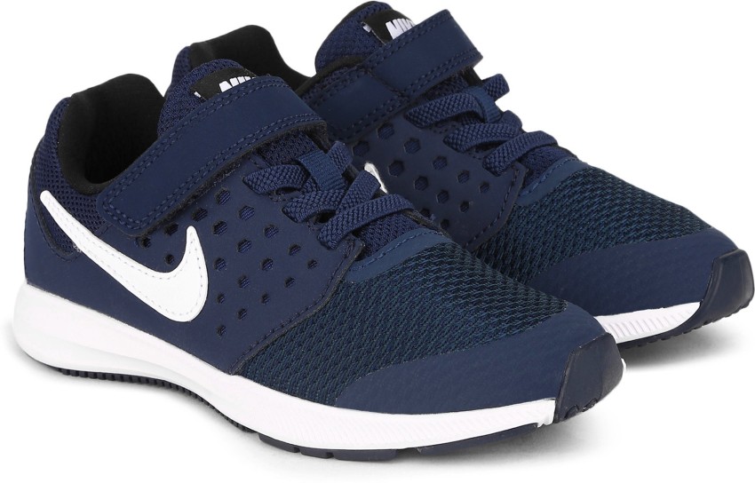 NIKE Boys Velcro Running Shoes Price in India Buy NIKE Boys Velcro Running Shoes online at Flipkart