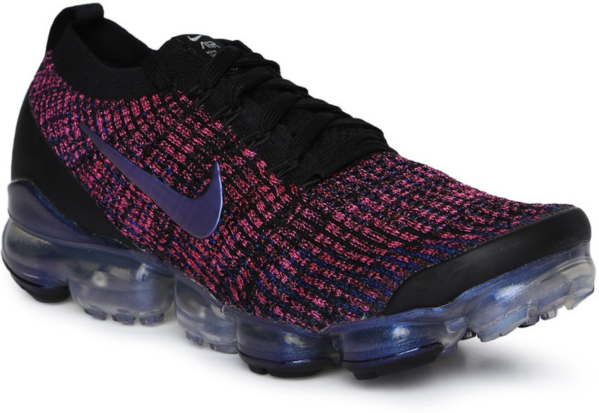 black and pink vapormax flyknit