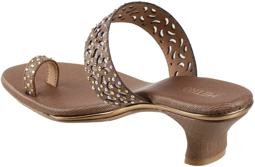 Metro deals women sandals