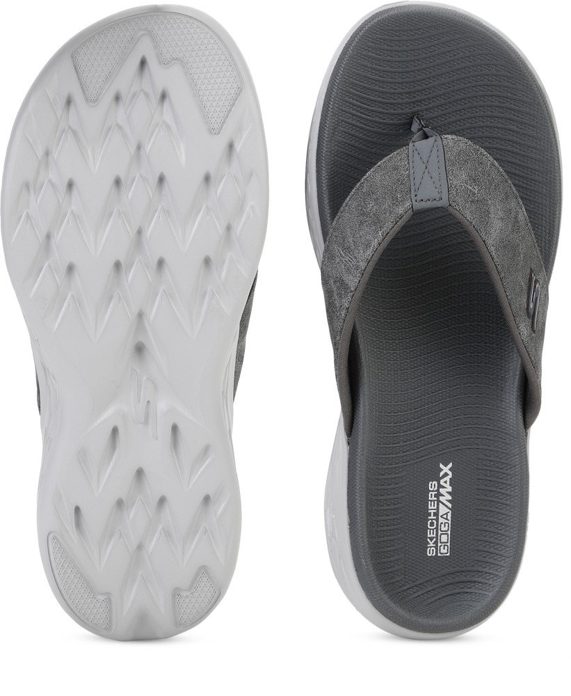 Skechers goga max flip best sale flops womens