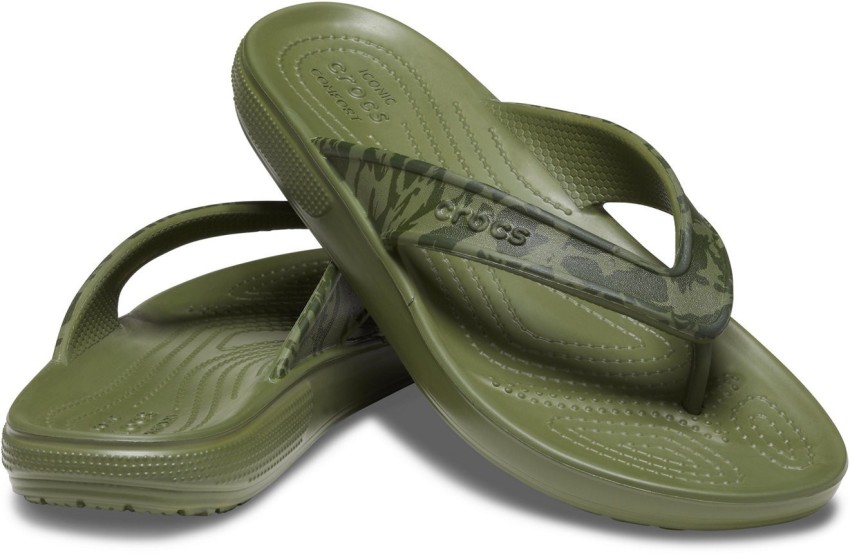 Camo croc 2025 flip flops