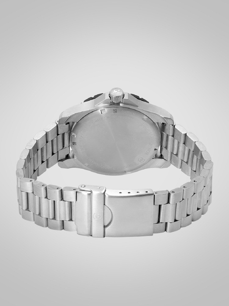 Victorinox 241675 Size Fit Dial width 42 mm Strap Width 20 mm Specifications Display Analogue Features Reset Time Movement Quartz Power Source Battery Type Regular Dial Shape Round Make Swiss Made
