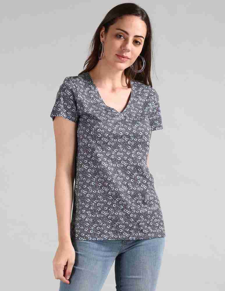 Gap v neck shop t shirt womens