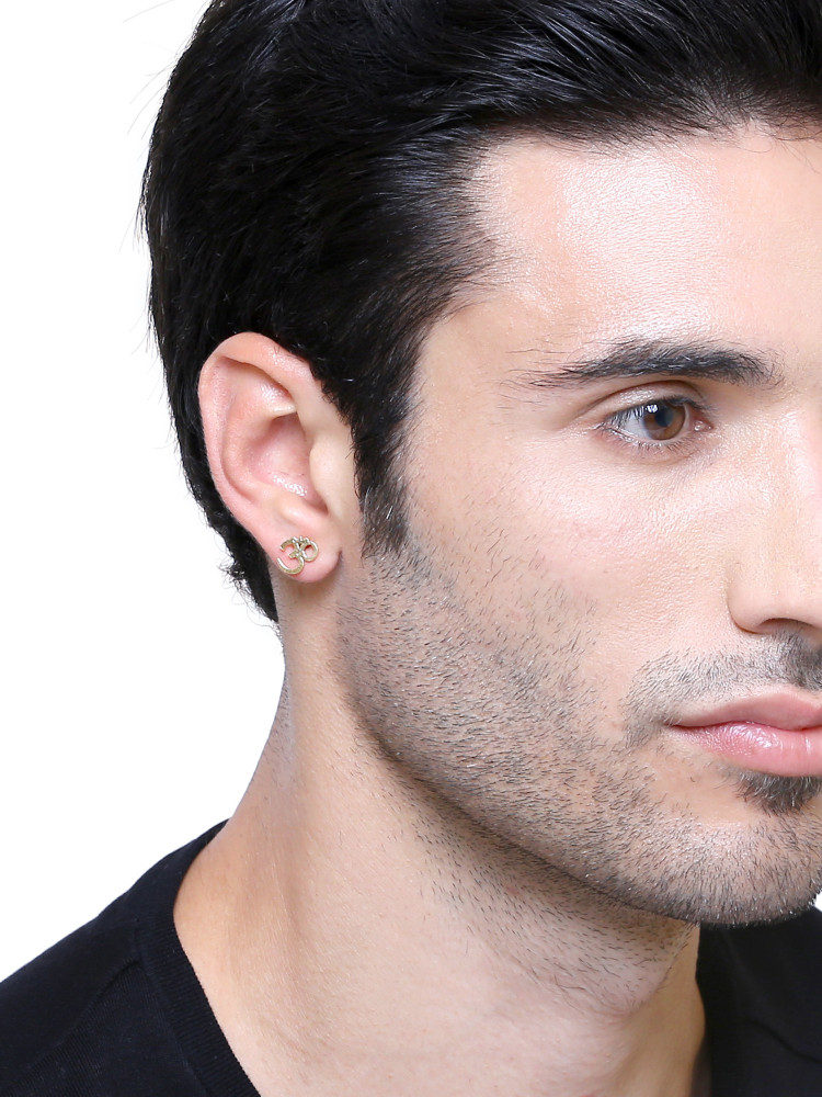 Details 71+ mens wearing gold earrings latest 3tdesign.edu.vn
