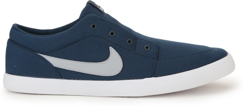 NIKE FUTSLIDE SLIP Sneakers For Men Buy Game Royal Blue Black Color NIKE FUTSLIDE SLIP Sneakers For Men Online at Best Price Shop Online for Footwears in India Flipkart