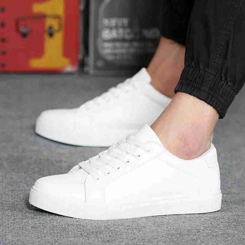 White sneakers sales 2019 men's