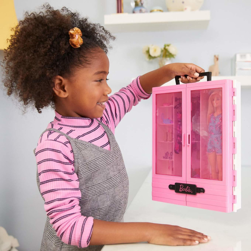 Barbie ultimate online closet gift set