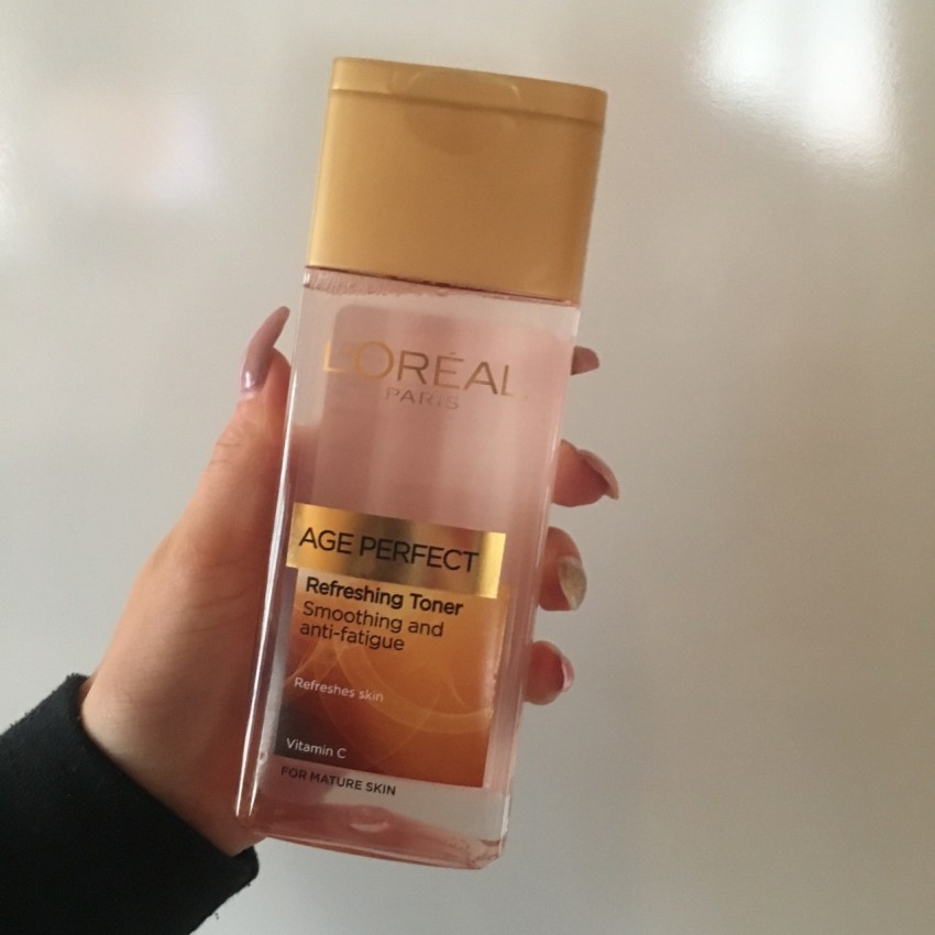 L'Oréal Paris Age Perfect Smoothing and Anti-Fatigue Refreshing