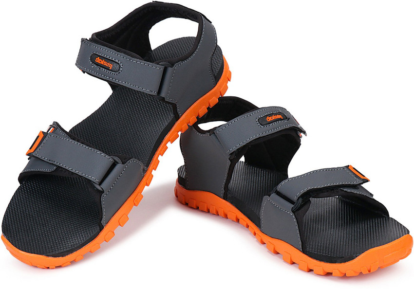 Men's sandals best sale under 200 flipkart