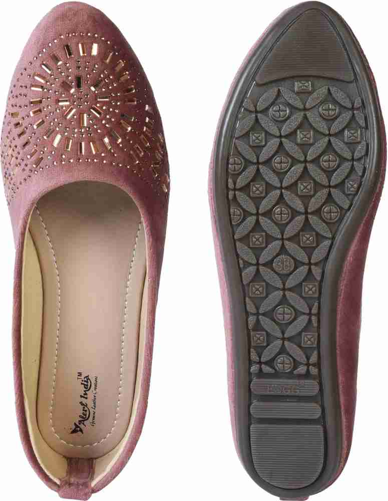 Winter belly shoes top