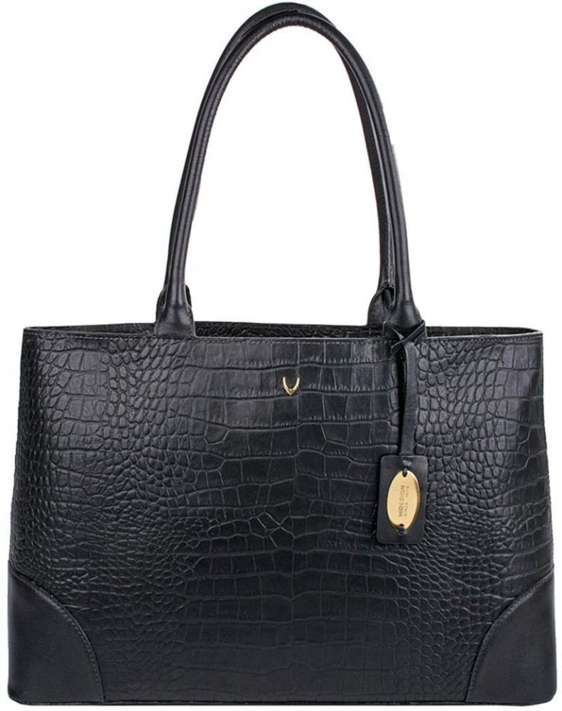 Flipkart store hidesign handbags