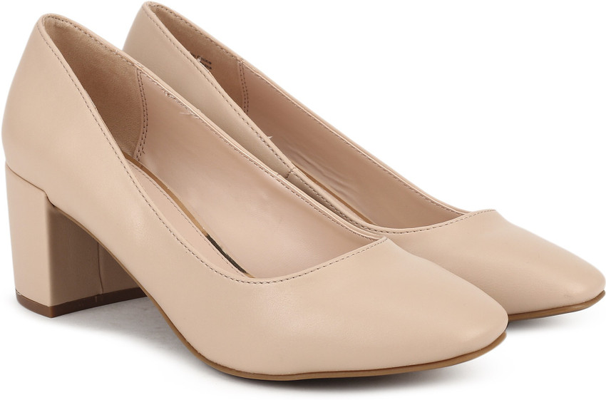 Bata pump heels on sale