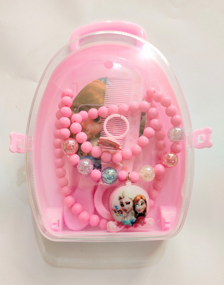 Return gifts for girls 2025