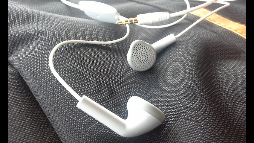 ShopsGeniune Headphone Accessory Combo for Vivo Y81i Vivo Y95