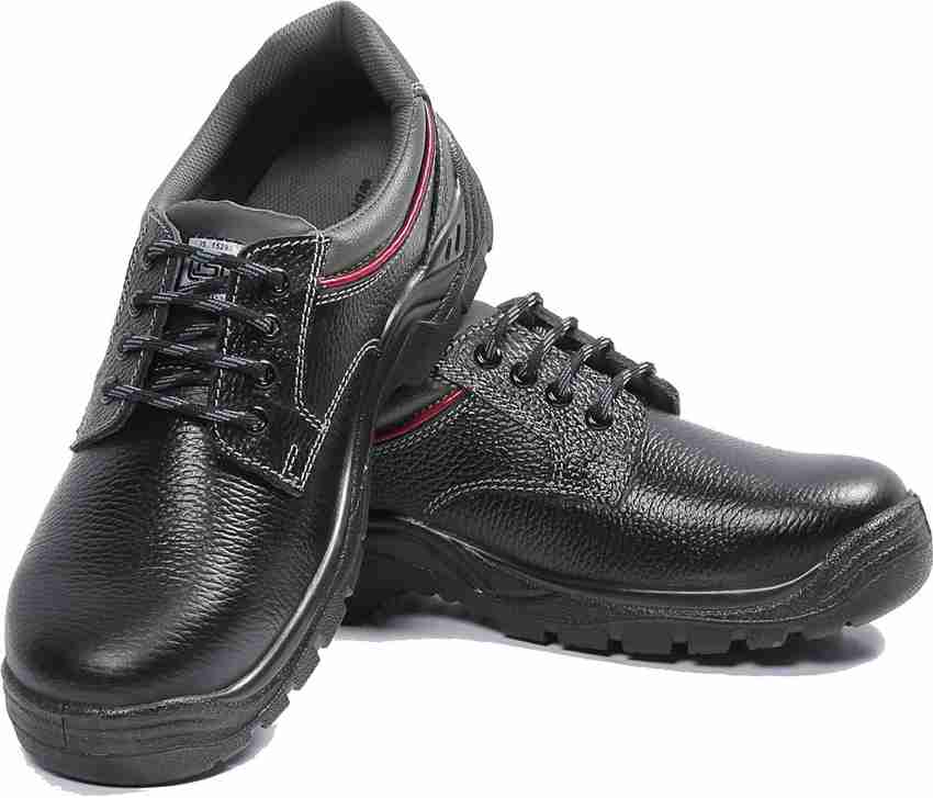 Worktoes shop safety shoes
