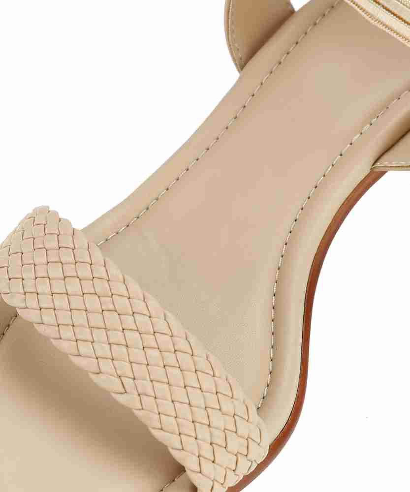 Bata women's store deva fashion sandals