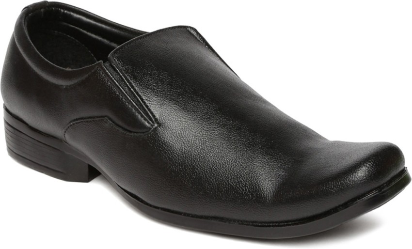 Paragon max men's black formal shoes online