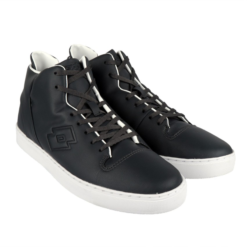 Atom Men White Mid Ankle Sneakers | gintaa.com