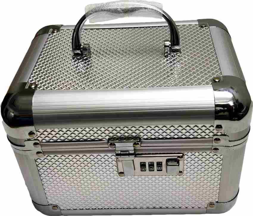 Vanity case deals with lock