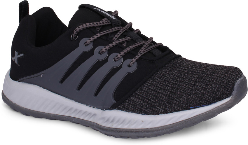 Black sports shoes shop flipkart