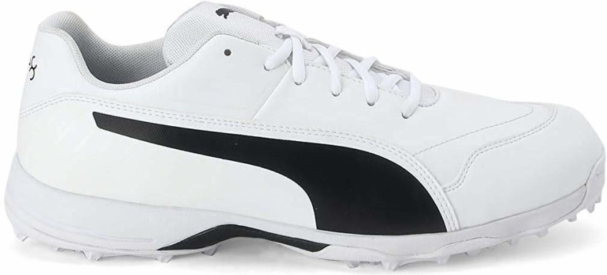 Puma vk clearance cricket shoes